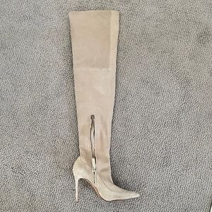 Pour Victoria tan knee high boots